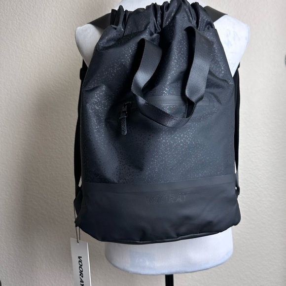 Vooray Flex Cinch Backpack Black FOIL Nylon Lightweight Drawstring Brand New - Picture 1 of 13